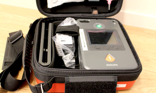 Defibrillator